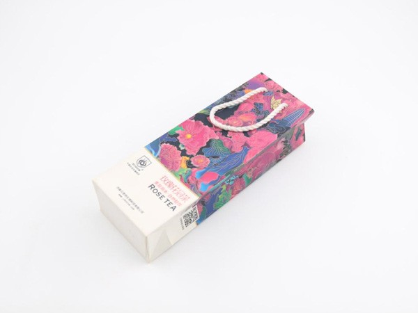 要想包裝禮品盒定做好，創(chuàng)意插畫少不了